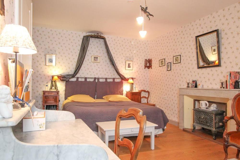 La Jariette Bed and Breakfast Airvault Exteriör bild