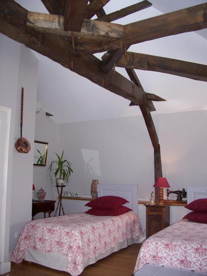 La Jariette Bed and Breakfast Airvault Exteriör bild
